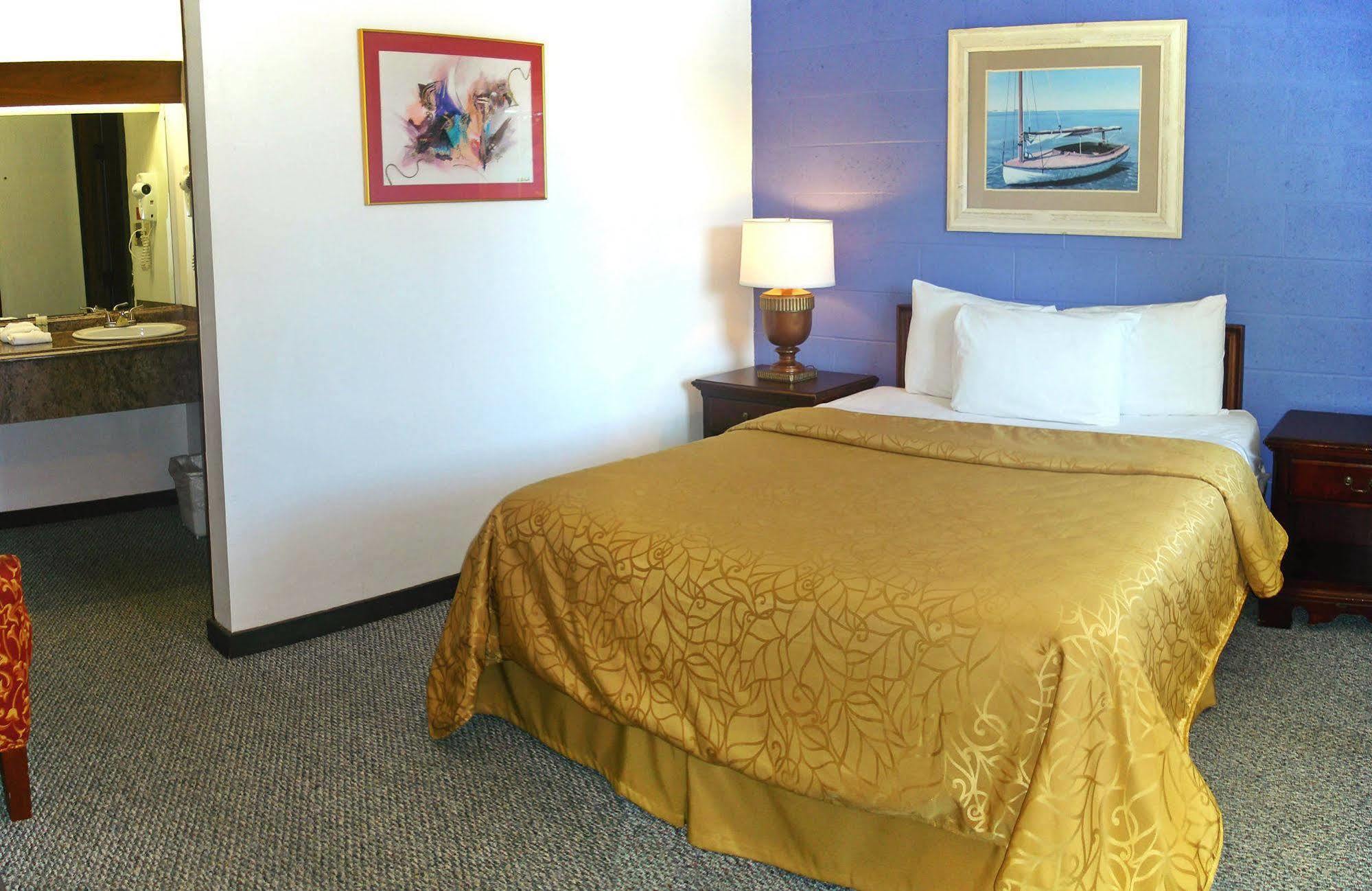 Guestlodge West Dennis Екстериор снимка